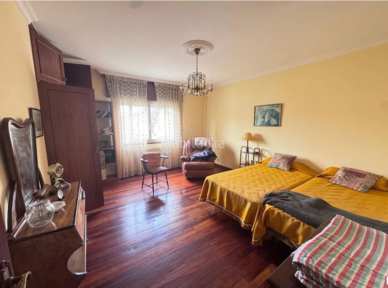 Foto 97816203-b5b6-4a6d-a4d3-7dd09ac8a32c. Casa amb xemeneia calefacció aparcament a Parroquias de Santiago Santiago de Compostela