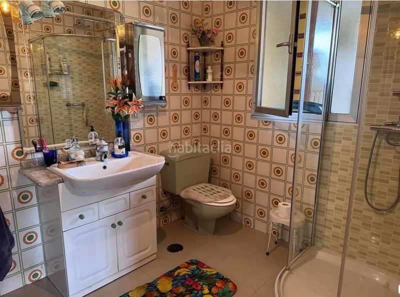 Foto bcd268d5-2014-4ffd-a080-e1a8f22d05fa. Casa amb xemeneia calefacció aparcament a Parroquias de Santiago Santiago de Compostela