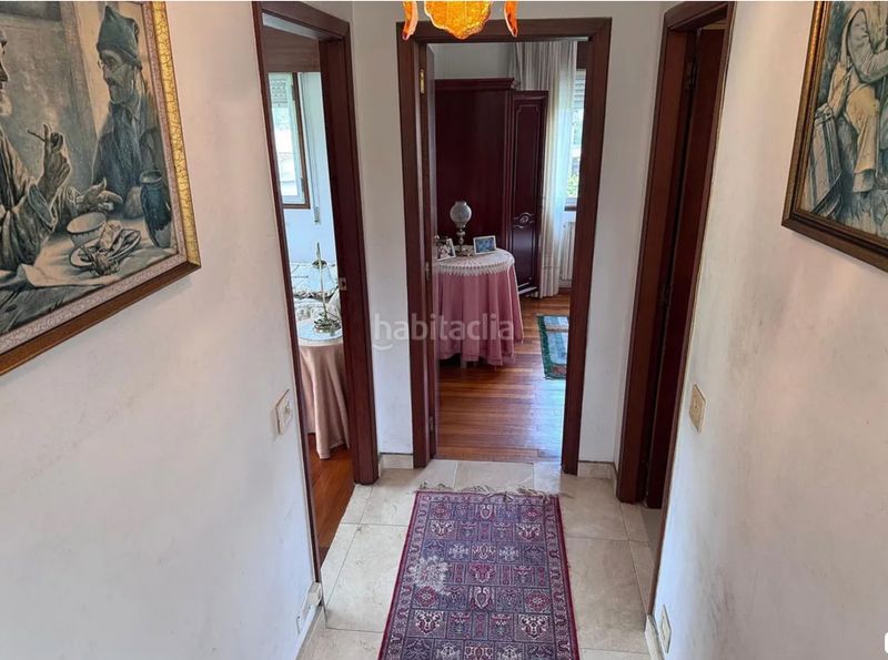 Foto e6eb9838-5aa4-402f-a3cc-b3b80b5ee1c7. Casa amb xemeneia calefacció aparcament a Parroquias de Santiago Santiago de Compostela