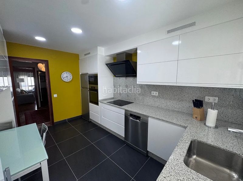 Foto 5b3ac875-8045-487b-b704-402498a1636c. Lloguer pis amb calefacció aparcament a Porta Nova Ferrol