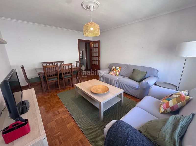 Foto a1f7cf95-aece-4f26-8cea-7351503ab55e. Lloguer pis amb calefacció aparcament a Porta Nova Ferrol