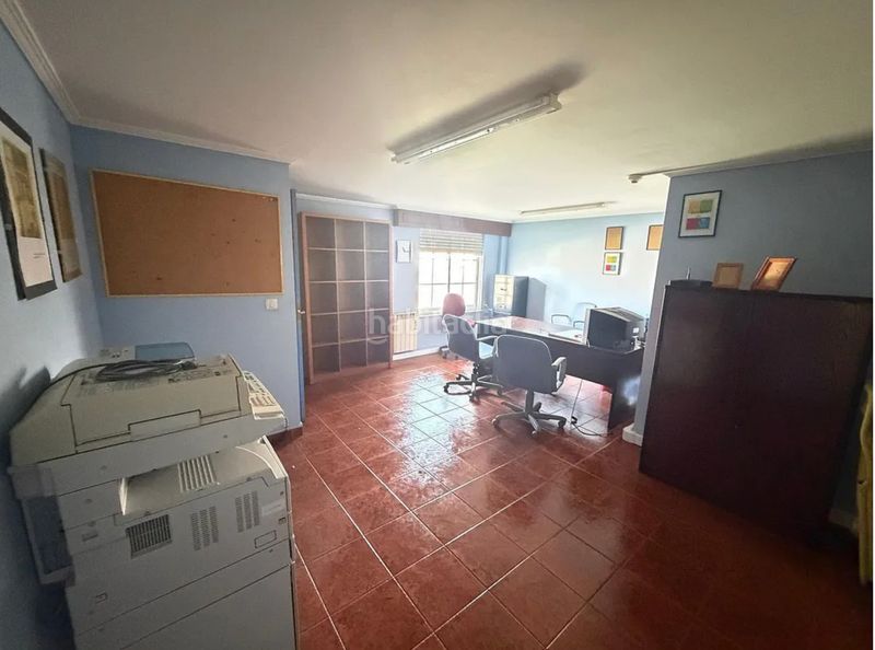 Foto e54dd3c2-fb36-4d6f-9381-e8c4ecf4acf1. Local comercial a A Gándara Narón