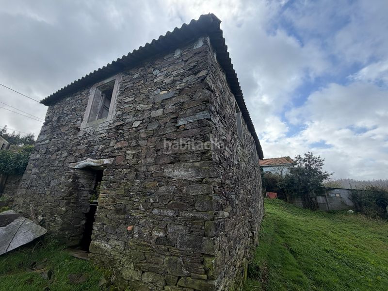 Foto f1038e48-e877-4370-8100-acb35c9d51e8. Masia amb aparcament a Valdoviño