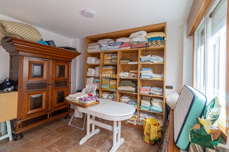 Foto 3281e70a-bf5b-4bf9-b846-7207f507f9d8. Edificio  residencial en venta en calle 6, centro, ferrol en Lugo