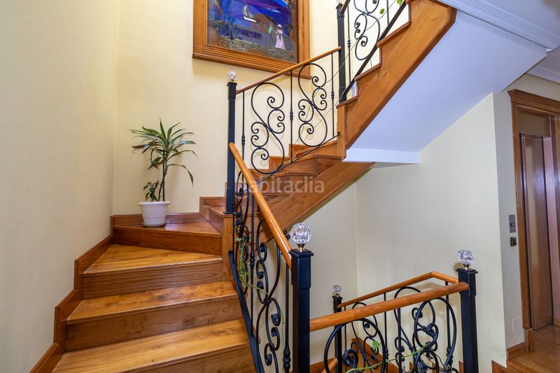 Foto 7e2a154f-d9df-44ce-a8ae-5b218a00acd2. Edificio  residencial en venta en calle 6, centro, ferrol en Lugo