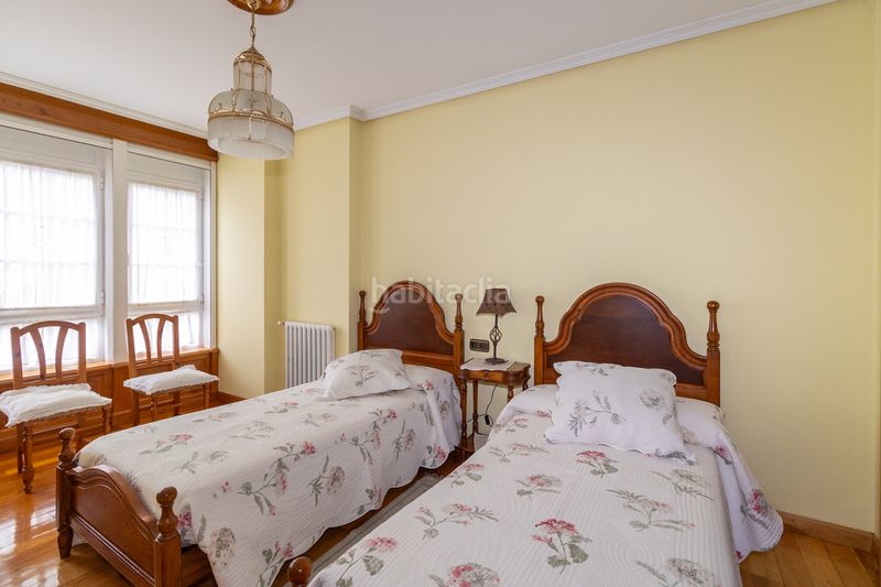 Foto ad45b338-8305-438c-9c0a-f72ea2c0273a. Edificio  residencial en venta en calle 6, centro, ferrol en Lugo