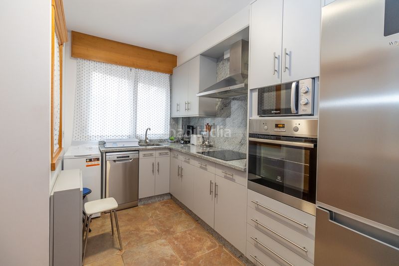 Foto c13ac012-9efb-4427-91d4-7d094942b4c5. Edificio  residencial en venta en calle 6, centro, ferrol en Lugo