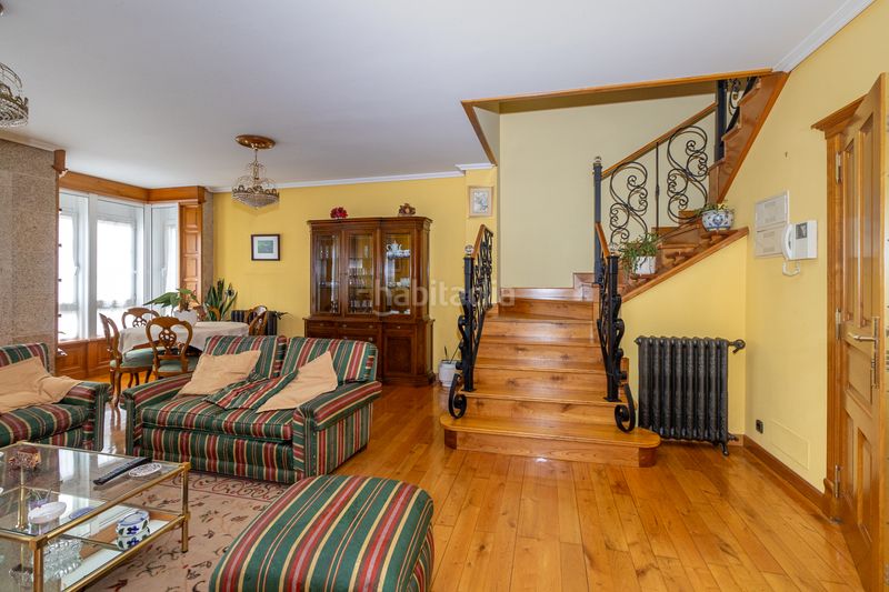 Foto d8331782-8c55-400b-a6b0-98cc8785c431. Edificio  residencial en venta en calle 6, centro, ferrol en Lugo