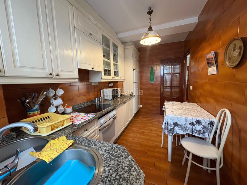 Foto 0b868add-8bdf-4fa9-bc77-e45cd36dc041. Rent flat with heating in Centro Ferrol