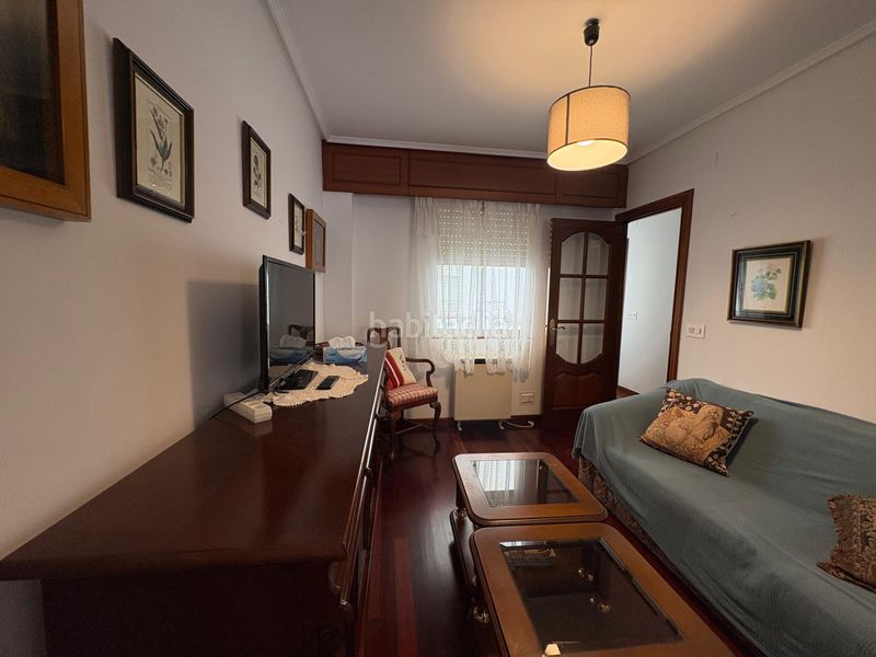 Foto 0f41cb5f-d078-47b5-a68f-cffdbfb9f2e8. Rent flat with heating in Centro Ferrol