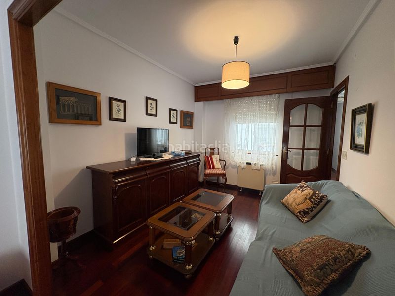 Foto 3f153ebb-7a57-4270-8639-a894d7a2a857. Rent flat with heating in Centro Ferrol