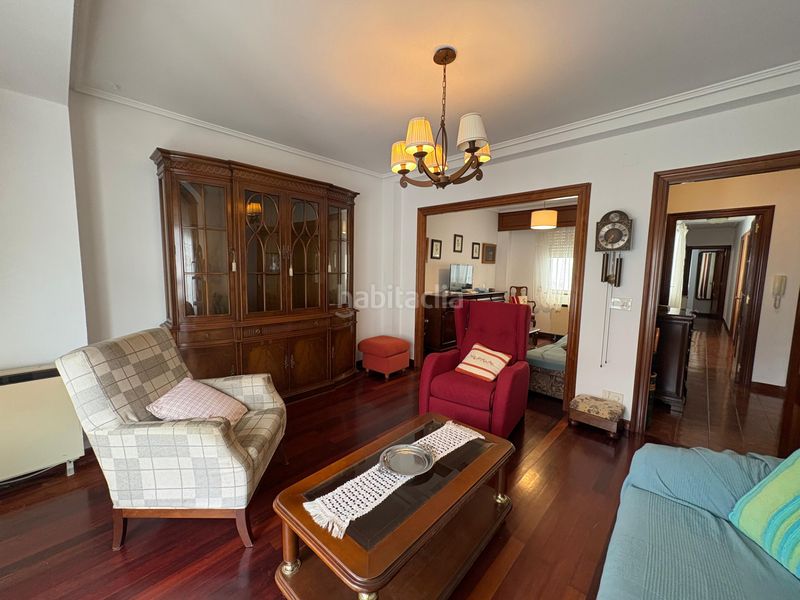 Foto 70773b30-4b78-448d-b154-f5ebf5ce0c42. Rent flat with heating in Centro Ferrol