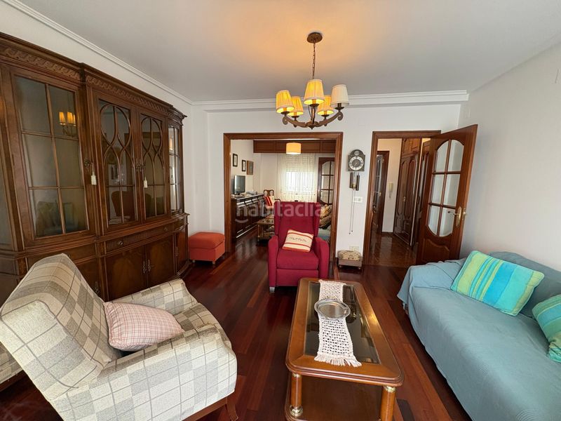 Foto 99f6ea4c-4412-4706-ade8-ad7a1881d510. Rent flat with heating in Centro Ferrol