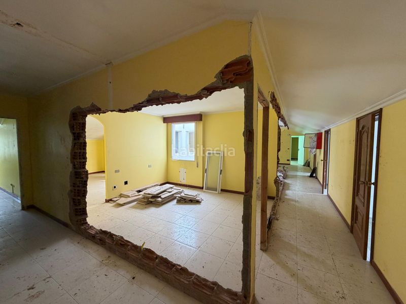 Foto 8564fd4b-0cab-4ea2-837b-cfdd263bf868. Edifici a Cedeira