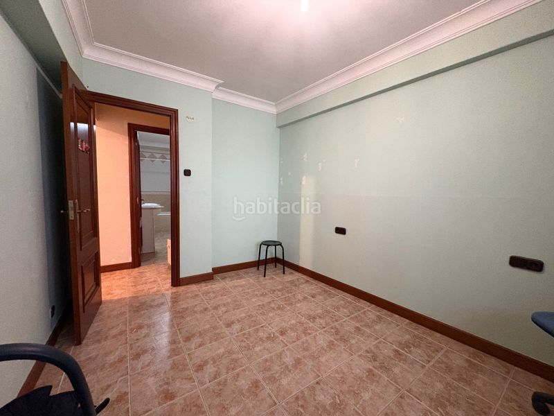 Foto f2fc7f1b-8e8b-475e-bcd3-20cf2be8ac48. Pis a Porta Nova Ferrol