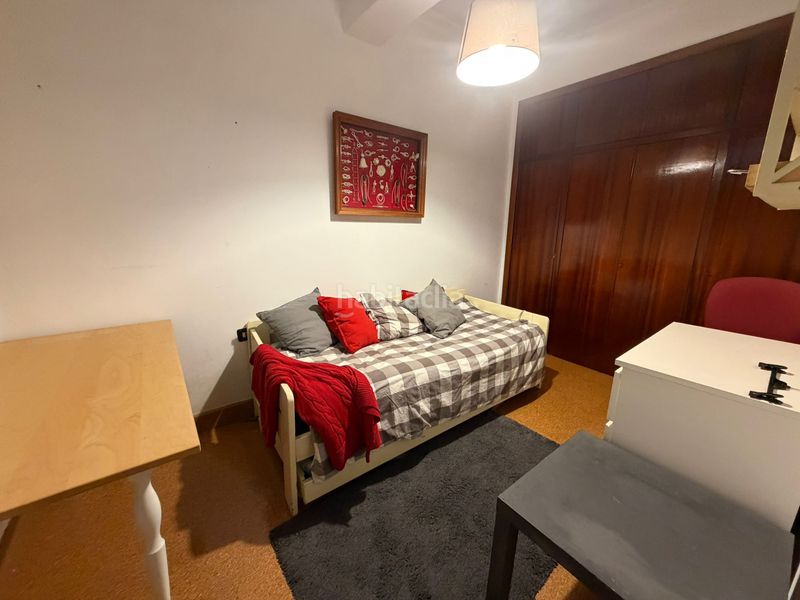 Foto c2191463-b7fd-4a1b-b5bb-8853a38e3292. Rent flat with heating in Esteiro Ferrol