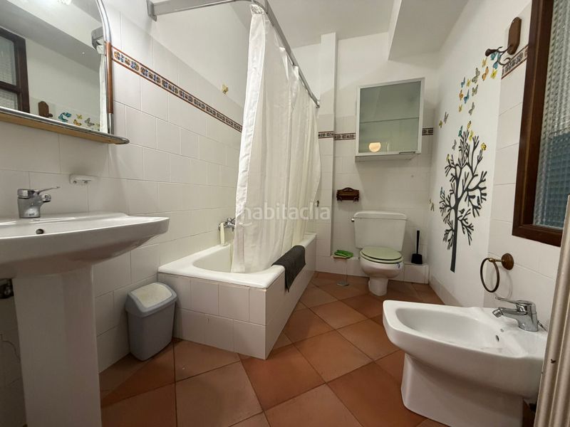 Foto c7840924-e06c-4f3a-a182-bf16ad026dca. Rent flat with heating in Esteiro Ferrol