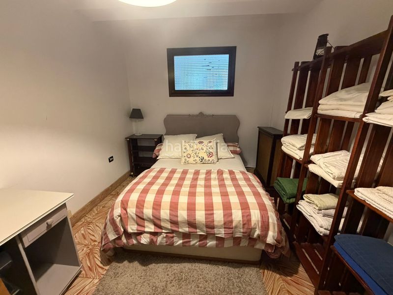 Foto e373dde6-d734-4f7e-99fd-3adbfeb7a882. Rent flat with heating in Esteiro Ferrol