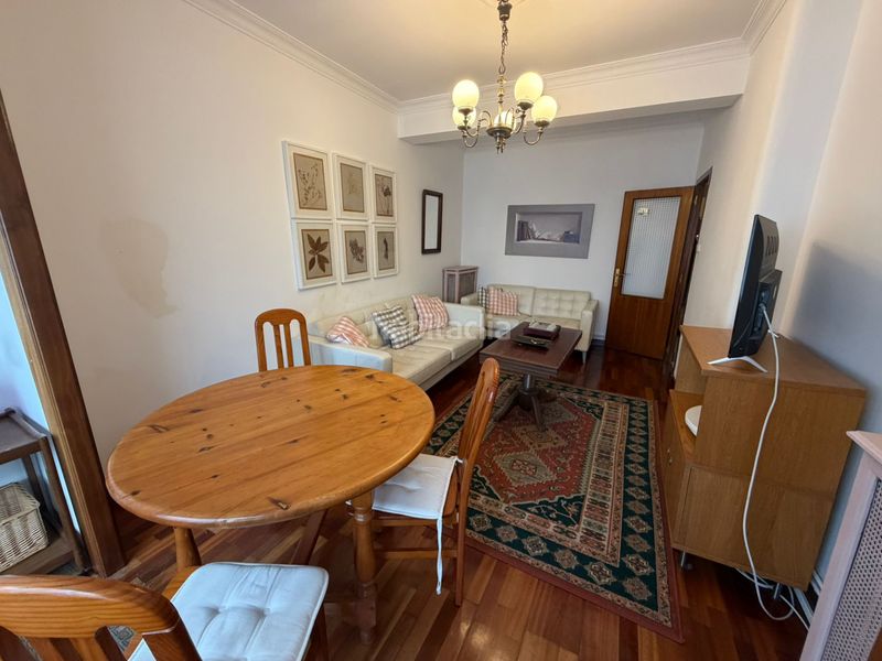 Foto f1ca000d-fcbc-424e-bafe-a5976ac7a0aa. Rent flat with heating in Esteiro Ferrol