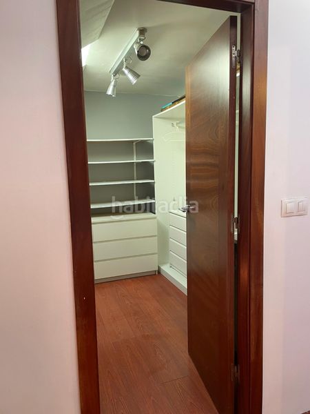 Foto 296a77b7-4d7e-4cc3-bc1a-e6827b7f1711. Alquiler piso buhardilla con encanto en el Centro en Ferrol