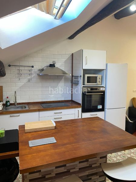 Foto 310e0a5d-a5e1-4fb0-9fa2-80262d0b142c. Alquiler piso buhardilla con encanto en el Centro en Ferrol