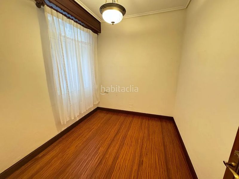 Foto 7a1a8680-cad0-4279-be63-6fada387bdf1. Rent flat with heating in Centro Ferrol