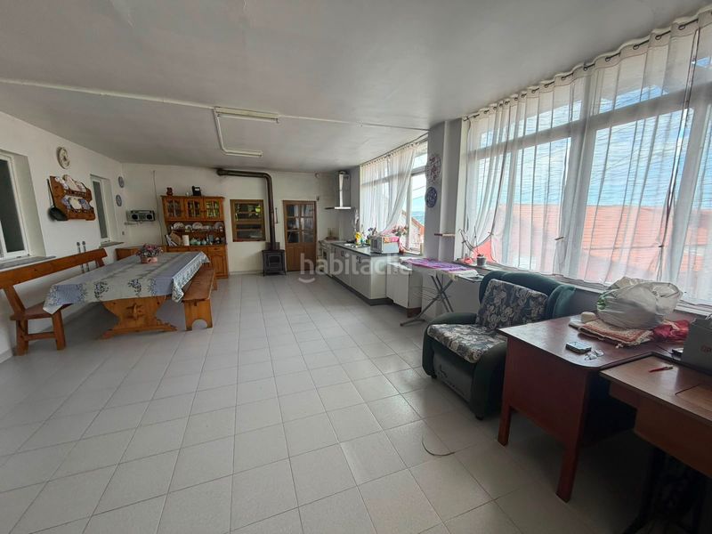 Foto 320acbeb-0df8-4096-a9bd-58d46e03523c. Casa pareada en Neda