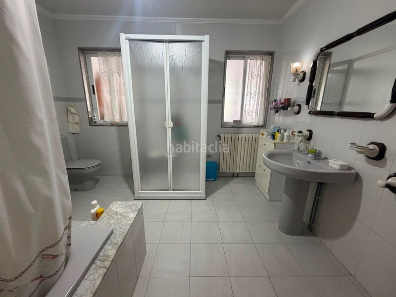 Foto e0fe2104-3326-4a04-8b5b-7ff809cf81f4. Casa pareada en Neda