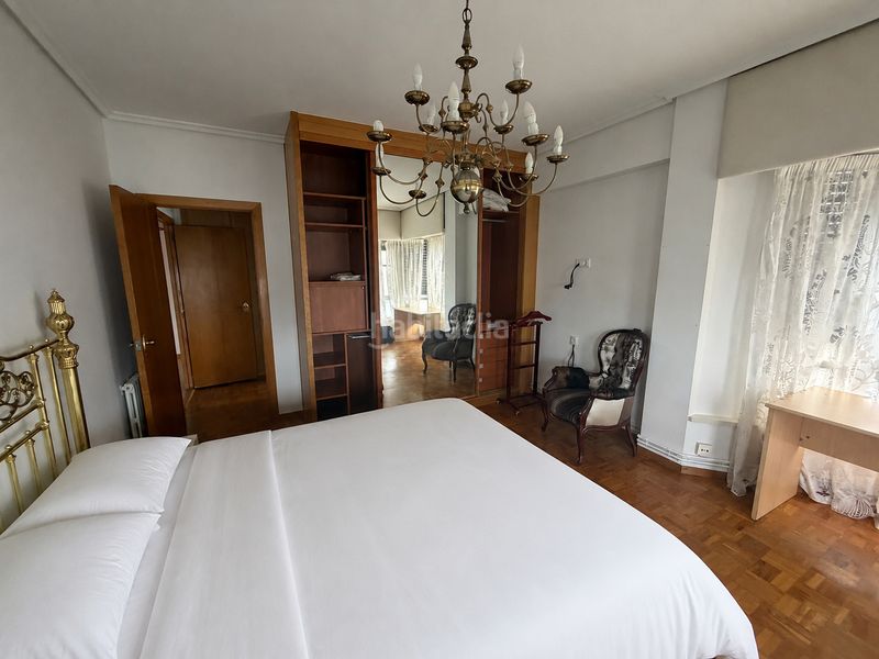 Foto 89209ef4-4d50-4d4b-95a3-6a39a6d8dc31. Rent flat with heating parking in Caranza Ferrol