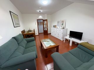 Miete Etagenwohnung  Rúa contramaestre casado. Piso con ascensor y plaza de garaje