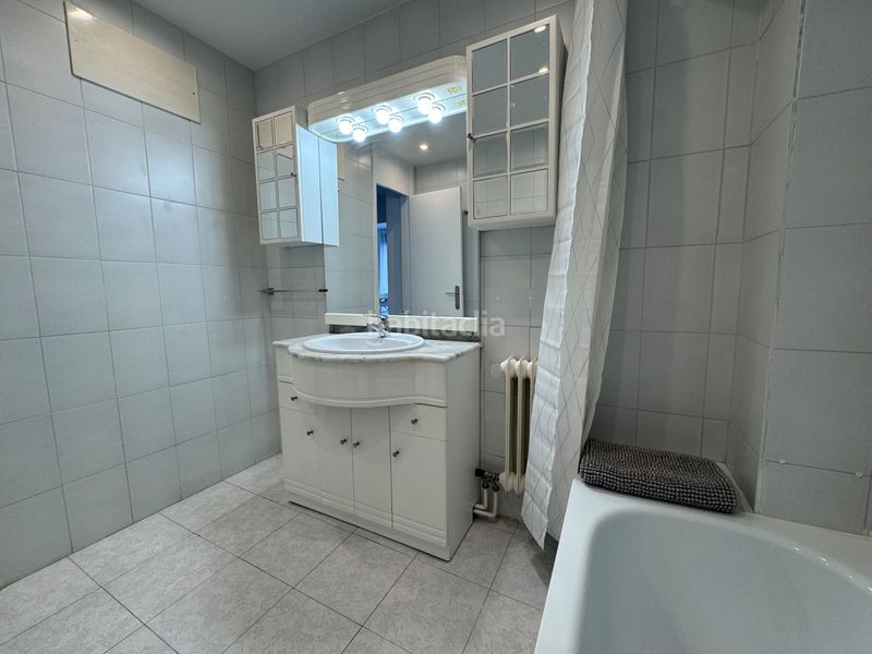 Foto e20a328f-7a37-4e5a-a9d0-2202f98174a8. Rent flat in Centro Ferrol