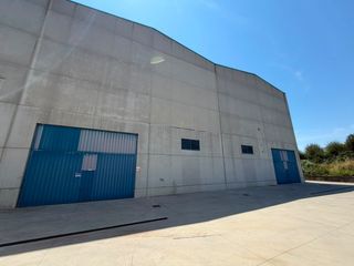 Bâtiment à usage industriel à Rua dos Afiadores