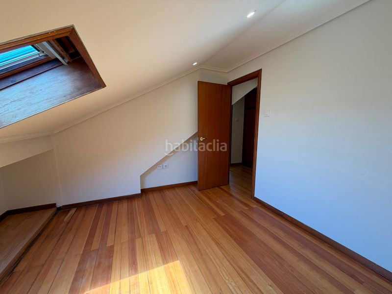 Foto 52bdaa67-e31d-4d87-95b8-da36d9b3742b. Lloguer àtic amb calefacció a Centro Ferrol