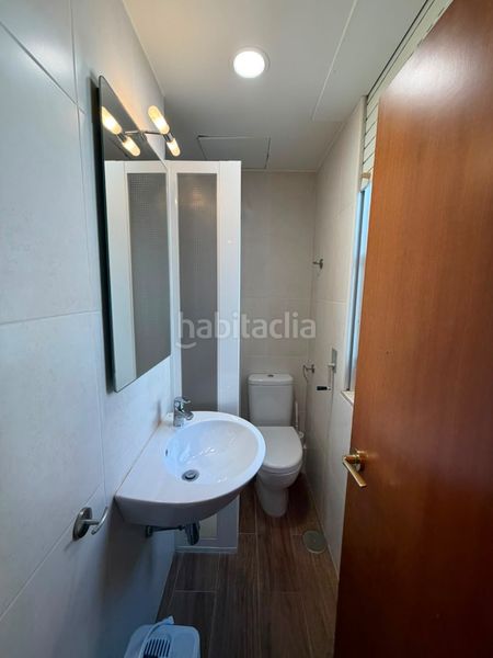 Foto 8441ea84-ac30-49fe-8401-8f86bd4c79b3. Lloguer àtic amb calefacció a Centro Ferrol