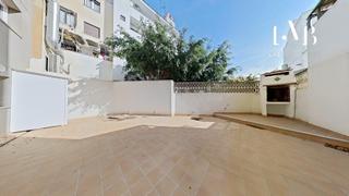 Rez-de-chaussée à Son Cotoner. Planta baja con gran patio de nueva construccion en palma