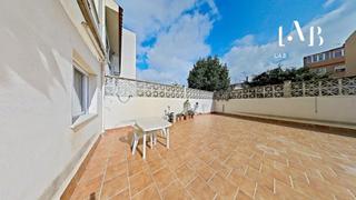 Casa a schiera  Carrer son rossinyol. Gran casa familiar en coll den rabassa