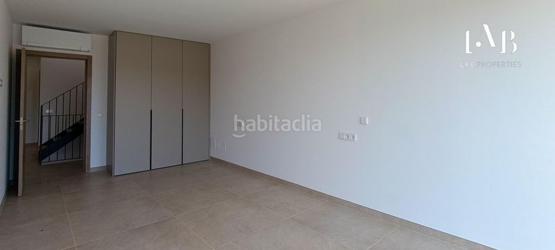 Foto 1042a3c0-a5f2-47d2-ae47-5b3691e5362e. Casa adossada amb aparcament a Pòrtol Marratxí