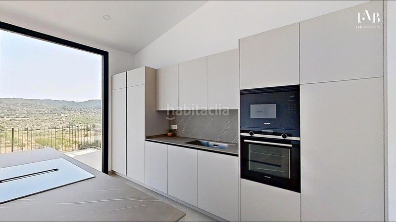 Foto 1d8b4de4-9410-4a5a-b7bc-a73578b94901. Casa adossada amb aparcament a Pòrtol Marratxí