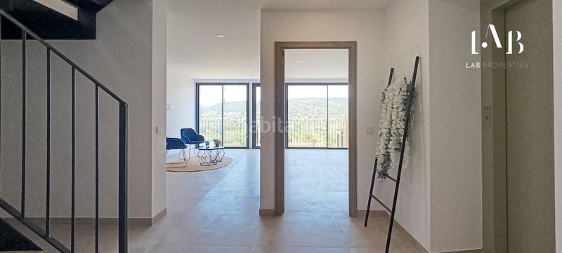 Foto b5cfe88d-02bc-4d58-9966-cc6501d4be9f. Casa adossada amb aparcament a Pòrtol Marratxí