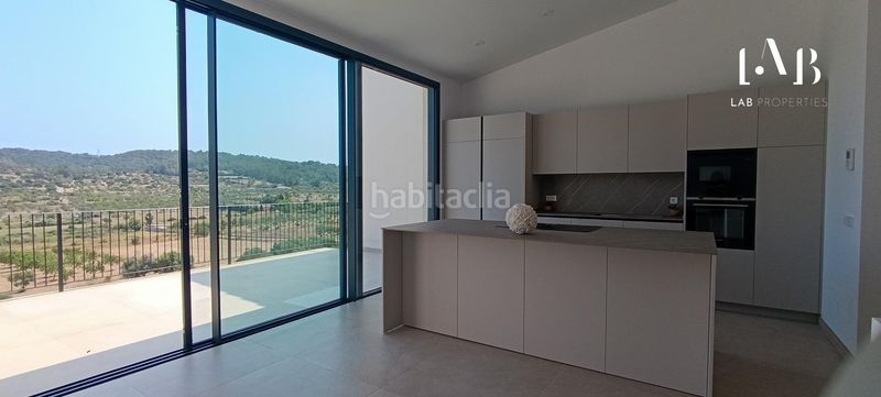 Foto fe002046-e74e-4326-9ebd-d75e139f16cf. Casa adossada amb aparcament a Pòrtol Marratxí