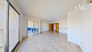 Appartamento  Carrer de l'ocell del paradís. Piso con gran potencial en son ferrer