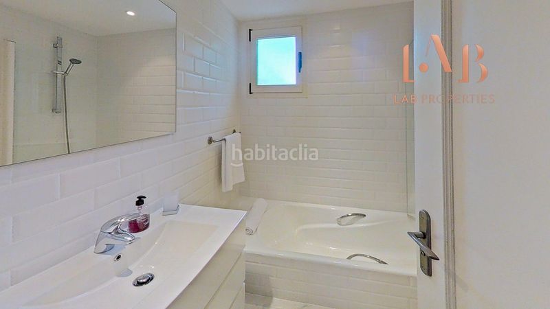 Foto 6d0b2599-c677-408f-8968-c3140764a431. Àtic amb aparcament piscina a port d´Andratx Andratx