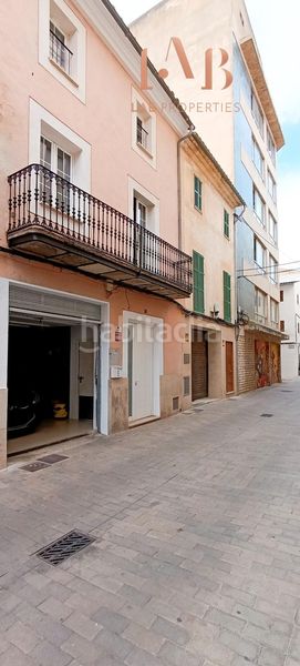 Foto 76175a88-d3c7-4974-9742-012e2fc7fe94. Casa amb aparcament a Manacor centre Manacor