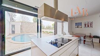 Xalet  Carrer carrer pou del rei. Venta de vivienda con licencia vacacional permanente etv