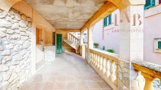 Chalet  Ca'n vich. Casa hist�rica con terrazas y acceso independiente