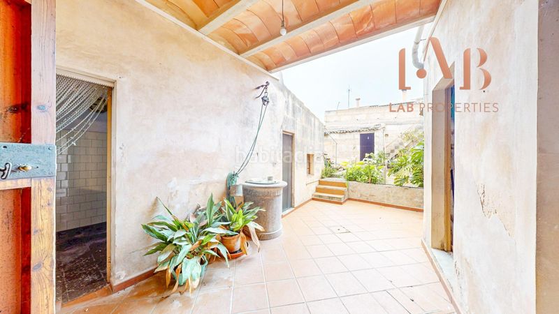 Foto b46dfbc7-5787-4f28-b953-4897e9eff8cc. Casa amb aparcament a Llubí