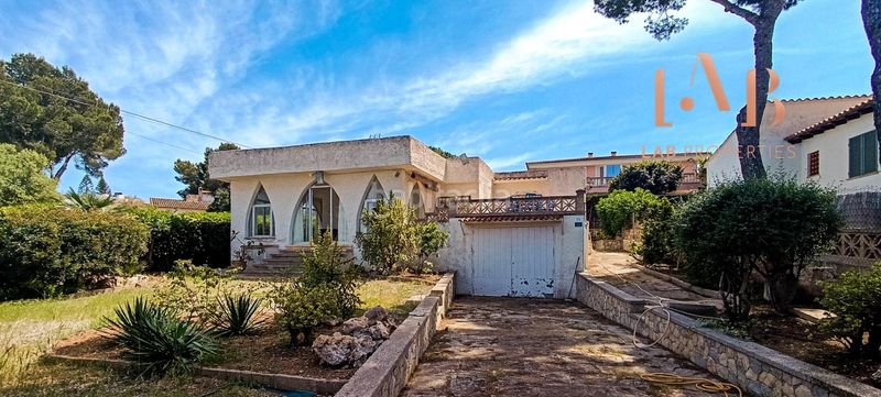 Foto 6b54c6b8-ed8d-42d3-963a-c743b6a5fe64. Xalet amb aparcament a Cala Blava-Bellavista Llucmajor