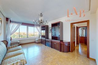 Pis  Hacienda de pavones. Piso con vistas abiertas en moratalaz