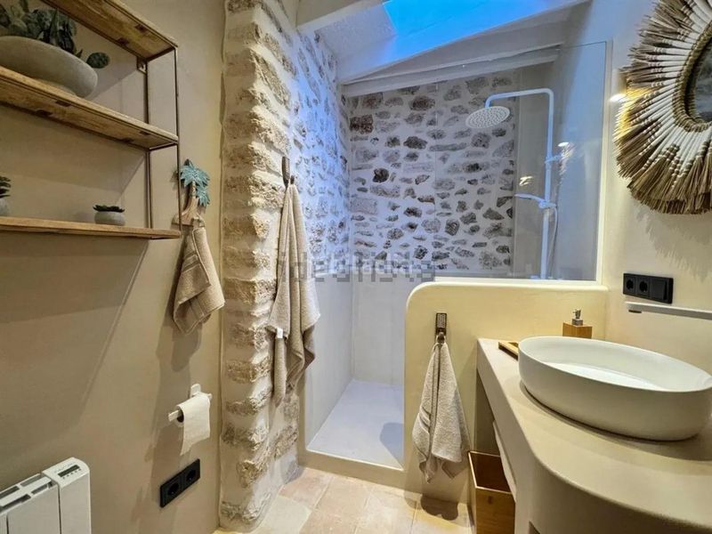 Foto 0a1040a4-f61c-42ca-87a7-2da6cfc37f86. Casa amb calefacció aparcament a Llucmajor interior Llucmajor