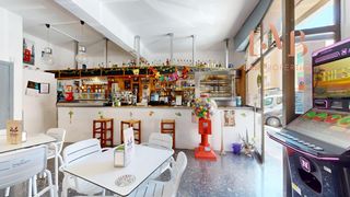 Traspàs Local Comercial  Carrer joan fuster. Bar en traspaso junto a escorxador, listo para trabajar